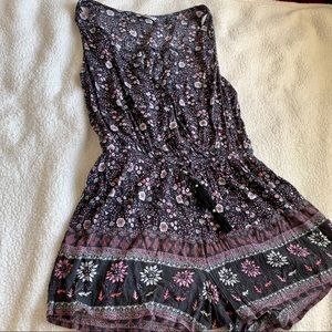 American Eagle Outfitters Gray and Pink Romper
